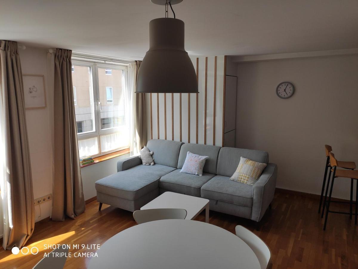 Luminoso Y Acogedor Apartamento En La Playa Oleiros Luaran gambar