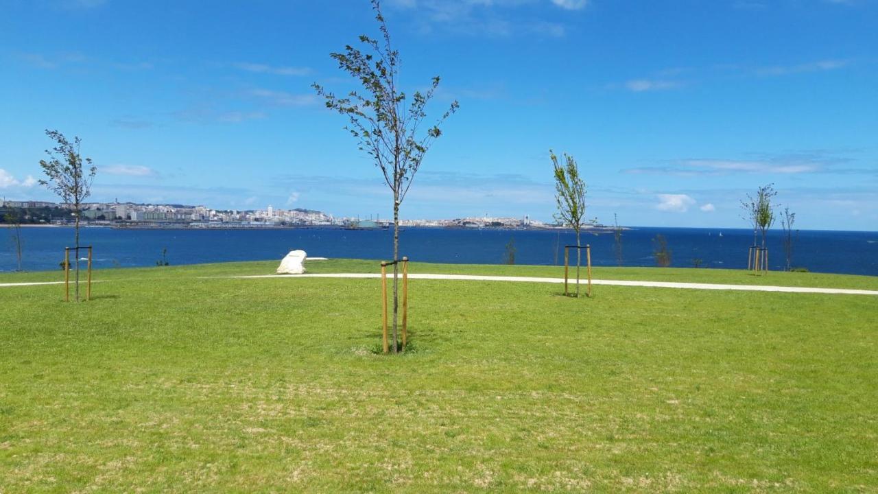 Luminoso Y Acogedor Apartamento En La Playa Oleiros Luaran gambar